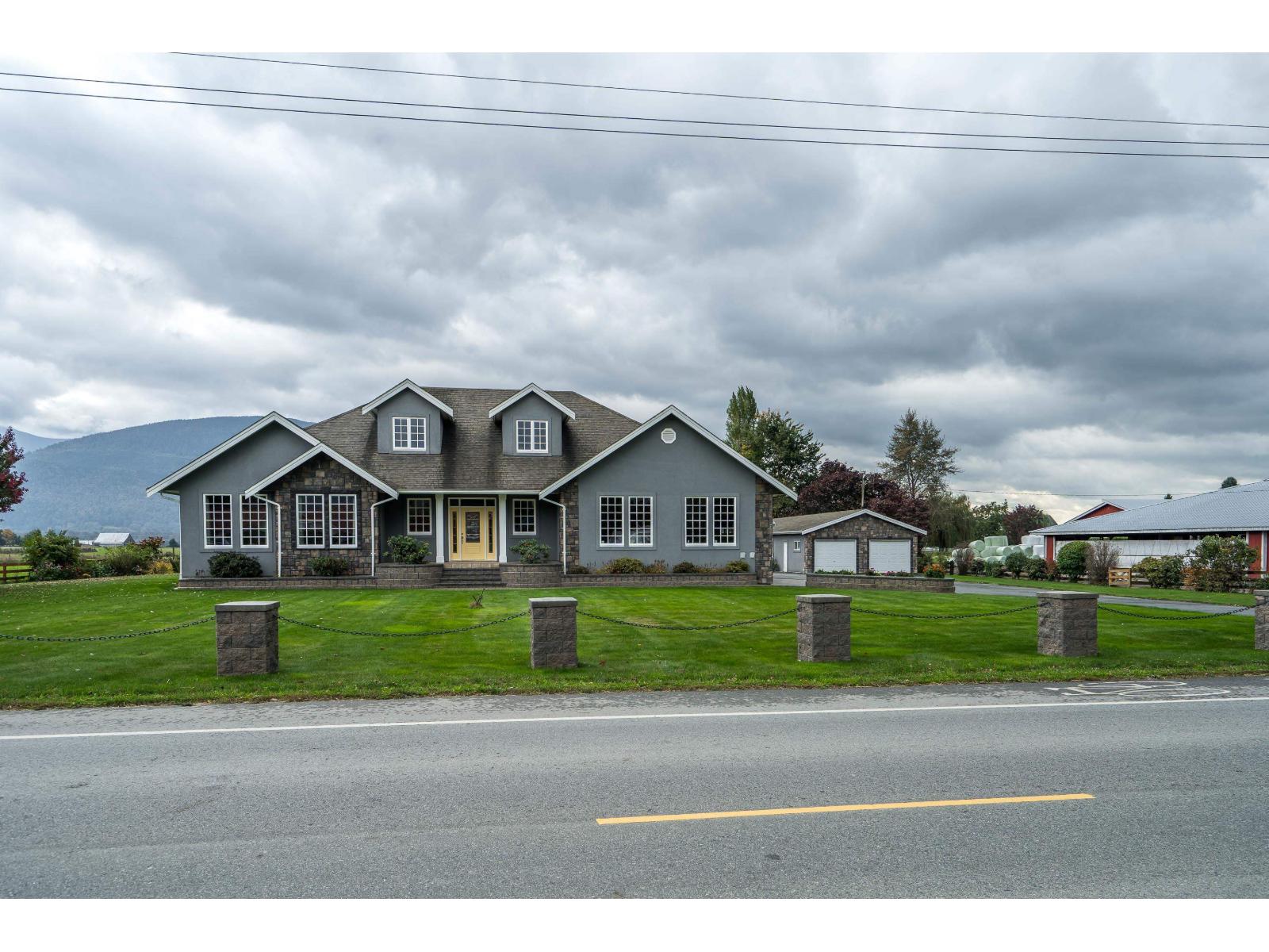 42872 SOUTH SUMAS ROAD|Greendale