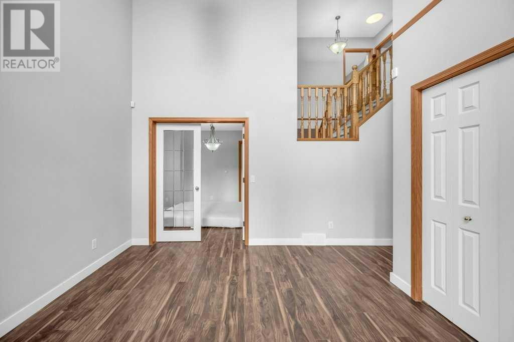 104 Taracove Crescent NE