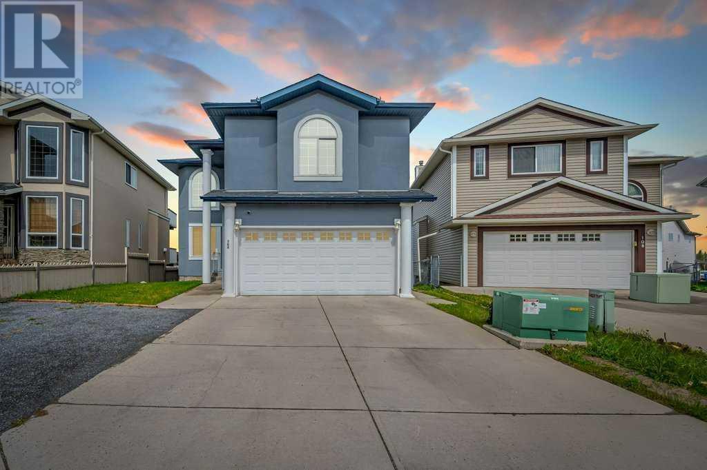 104 Taracove Crescent NE