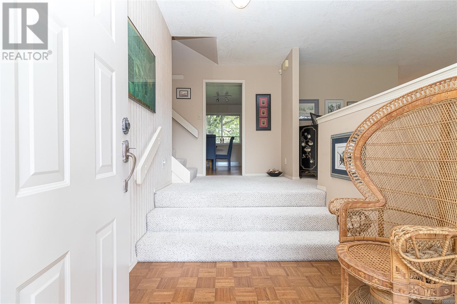 2468 Costa Vista Pl