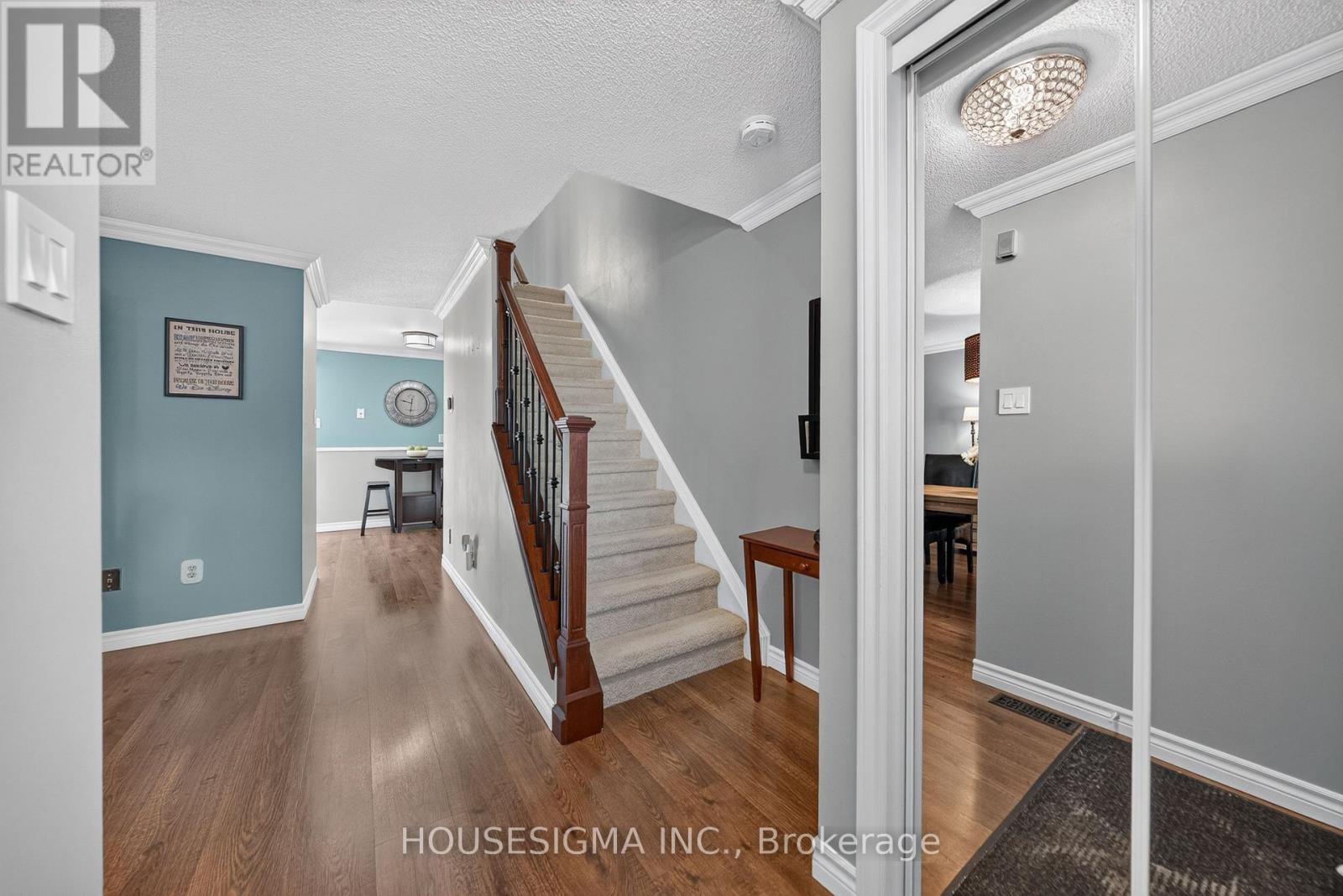 17 - 129 VICTORIA ROAD N