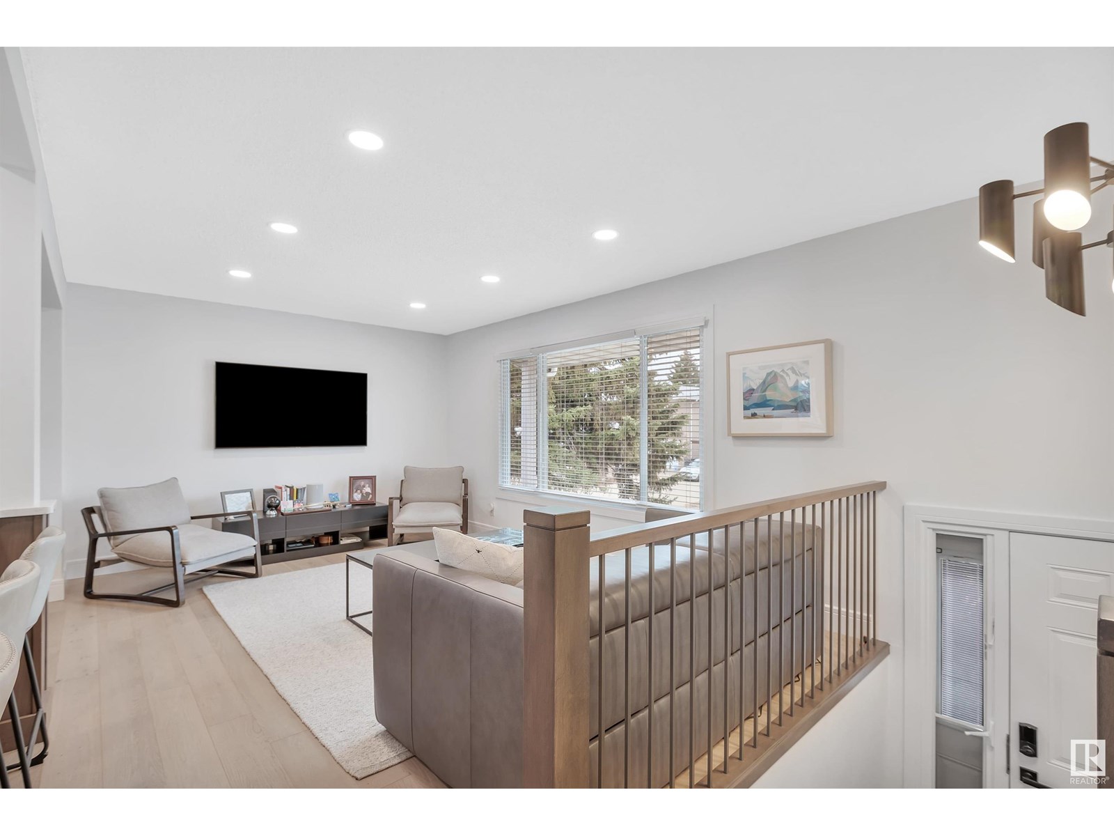 29 PEACE RIVER DR