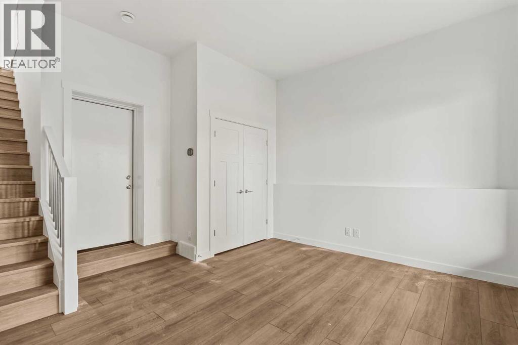 2515 Sovereign Crescent SW