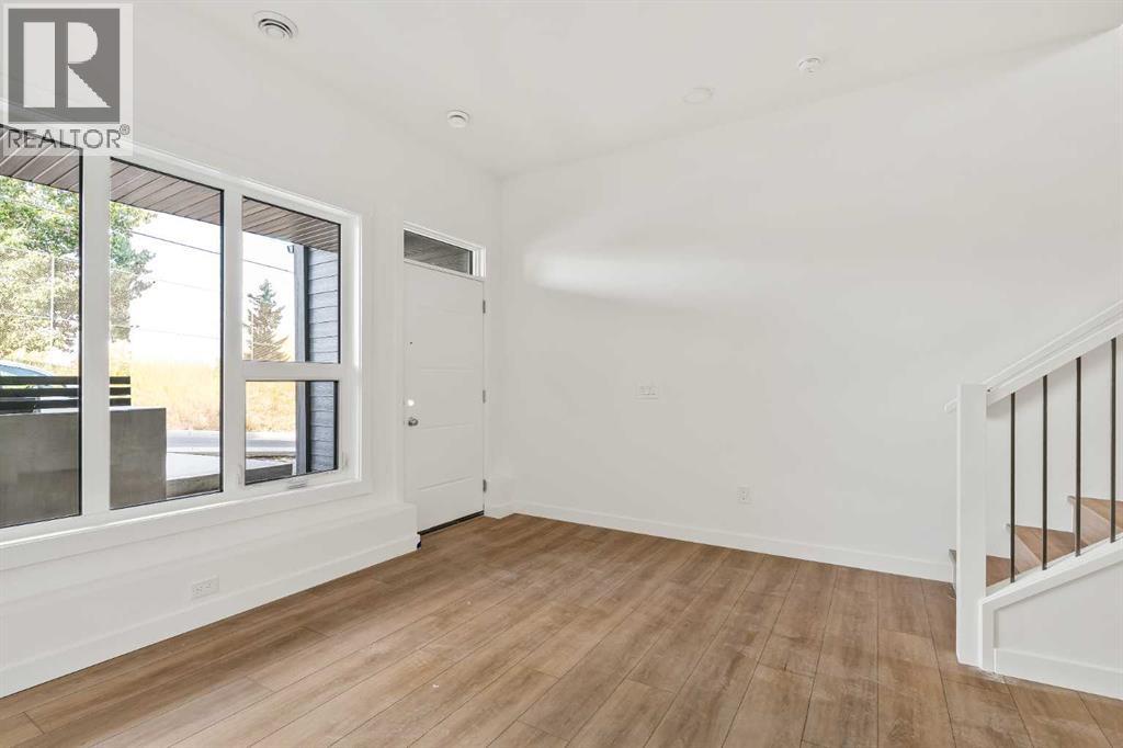 2515 Sovereign Crescent SW