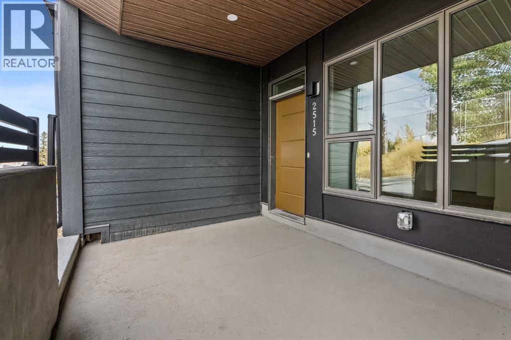 2515 Sovereign Crescent SW