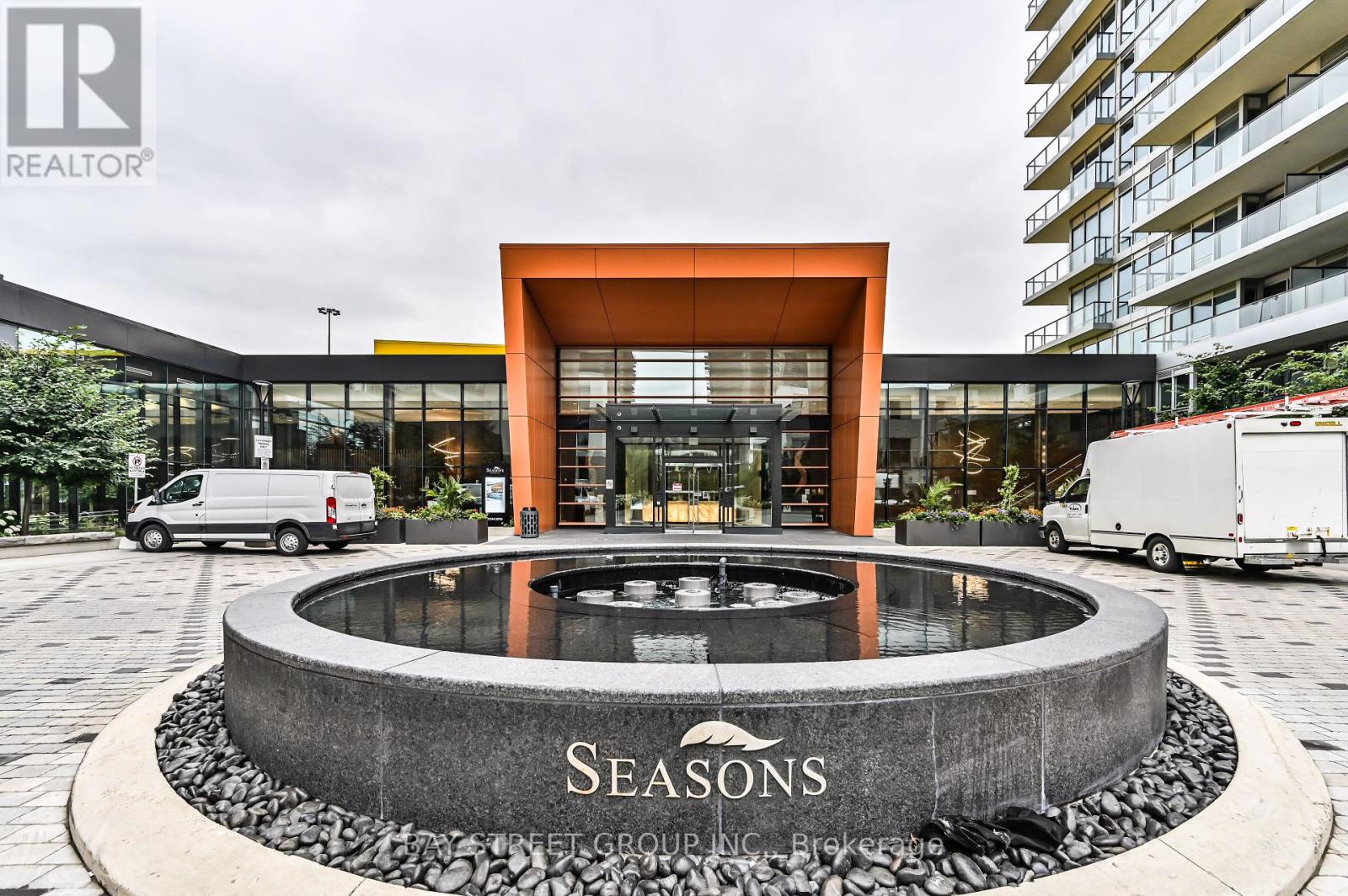 PH3808 - 85 MCMAHON DRIVE