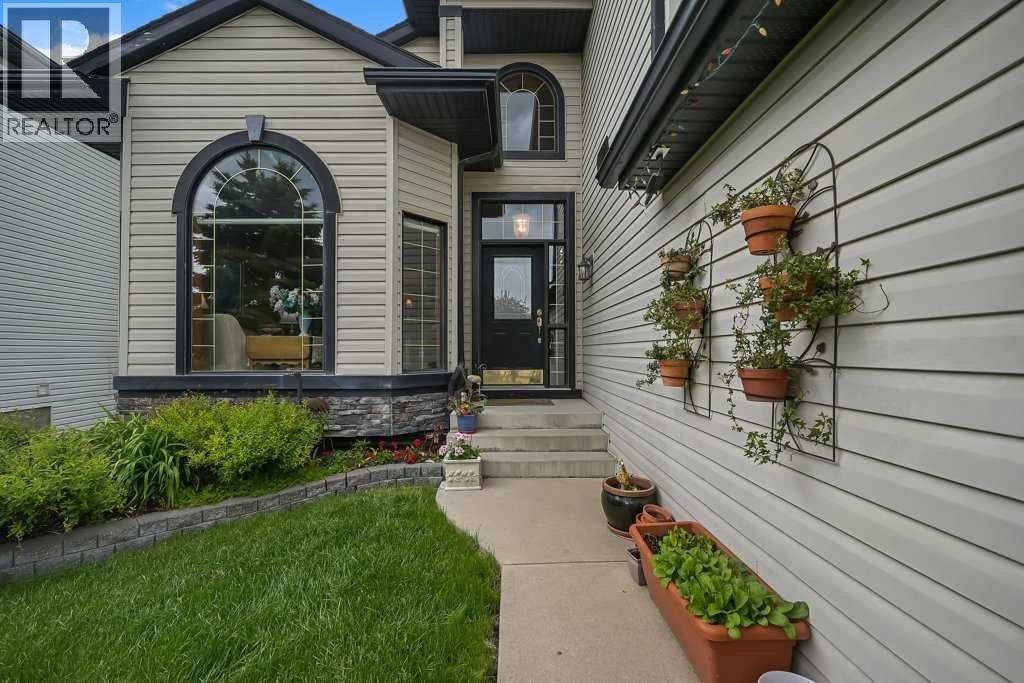 158 Valley Glen Heights NW