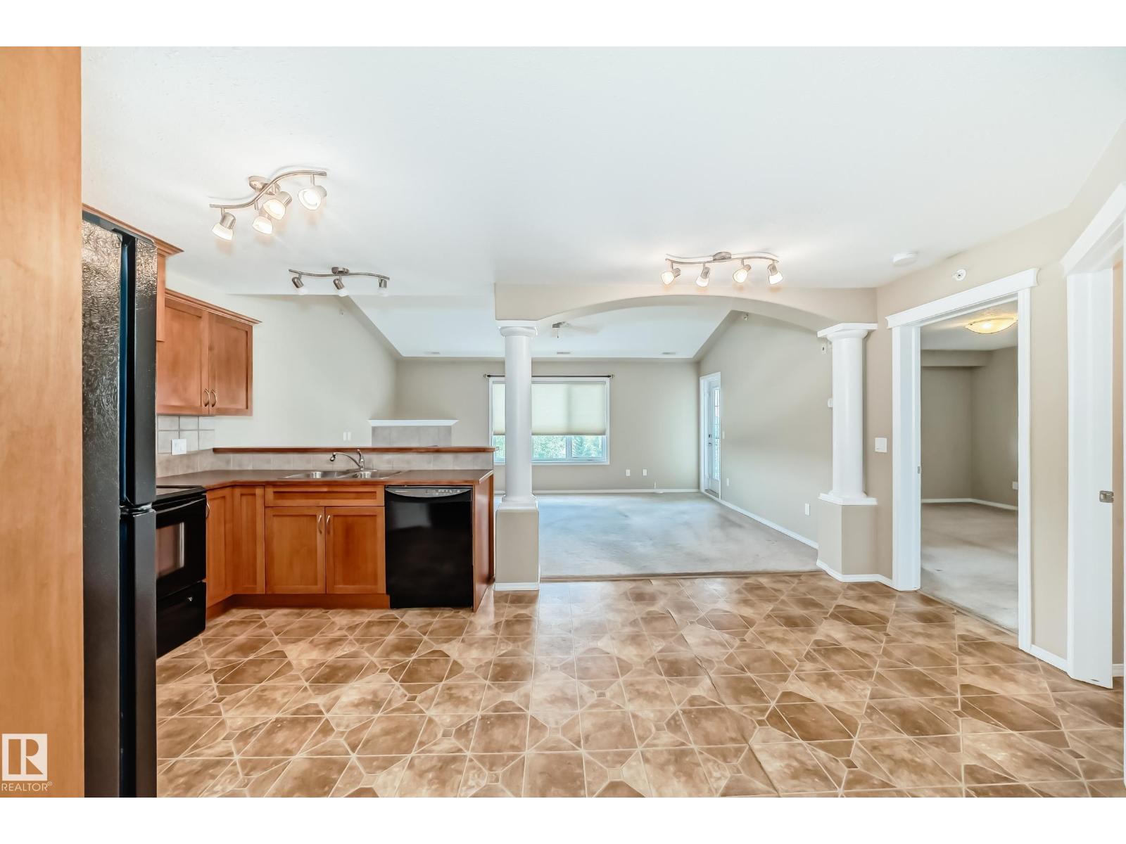 #512 261 Youville DR E NW