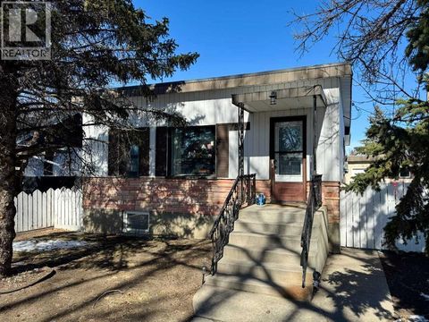 1813 4 Avenue N Lethbridge AB T1H0L6