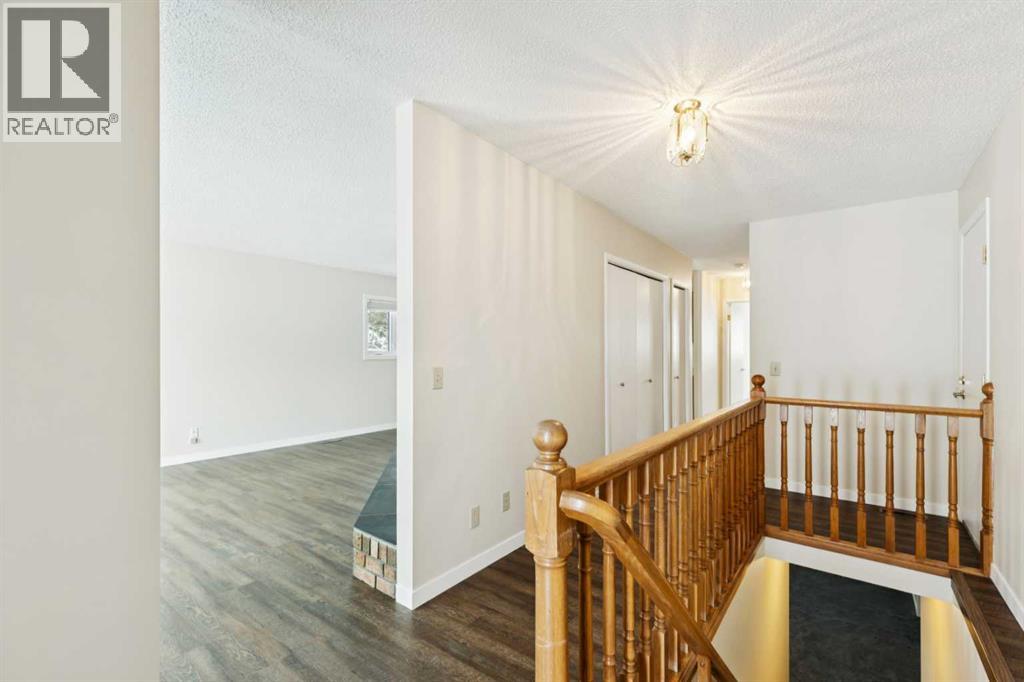 43 MacEwan Park Heights NW