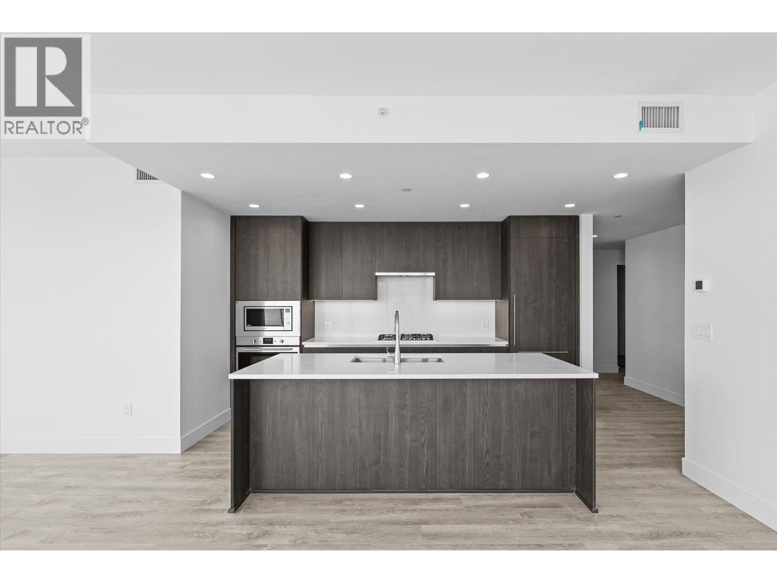 1626 Water Street Unit# 3307