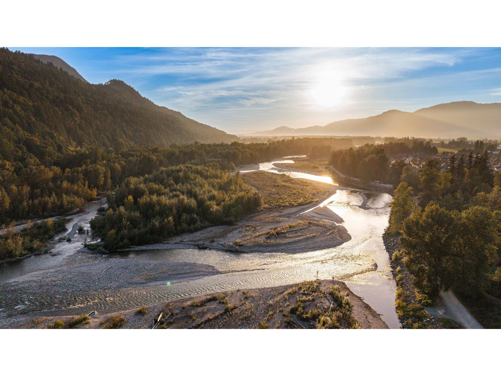 507 5380 TYEE LANE|Garrison Crossing