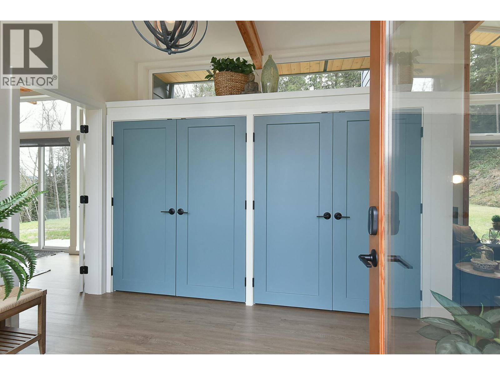 5961-5963 RIPPLE WAY