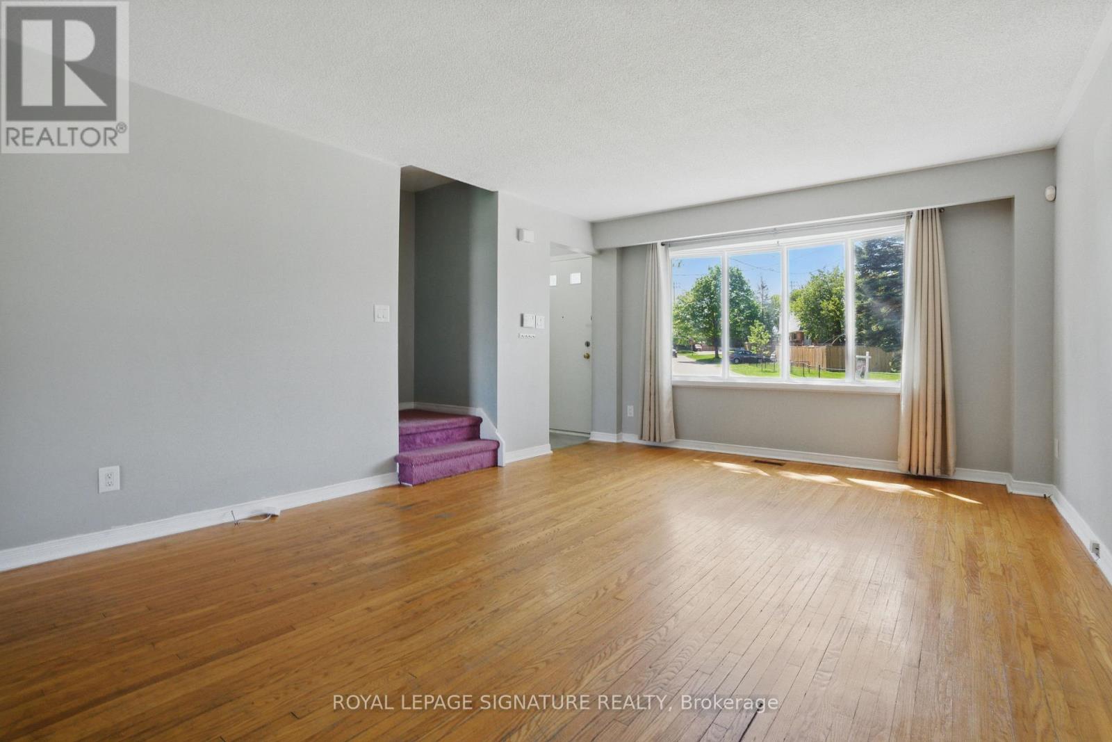 237 BARKLEY CRESCENT