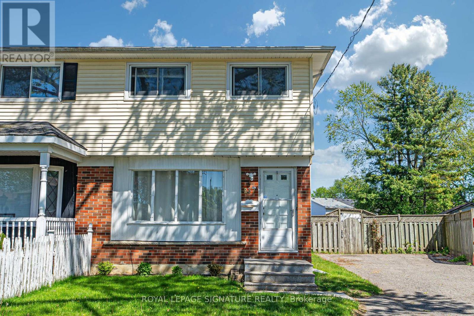 237 BARKLEY CRESCENT