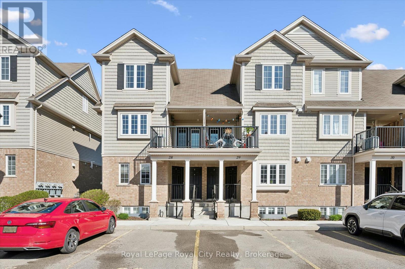 28B - 15 CARERE CRESCENT