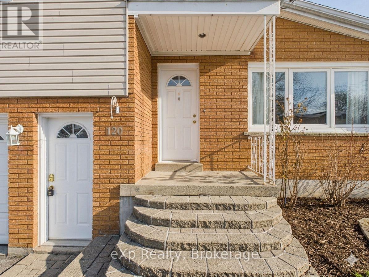 120 COLBORNE STREET S