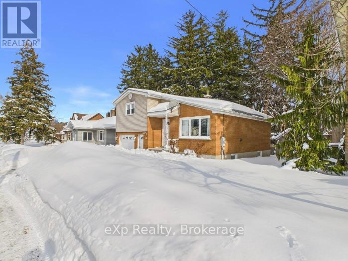 120 COLBORNE STREET S