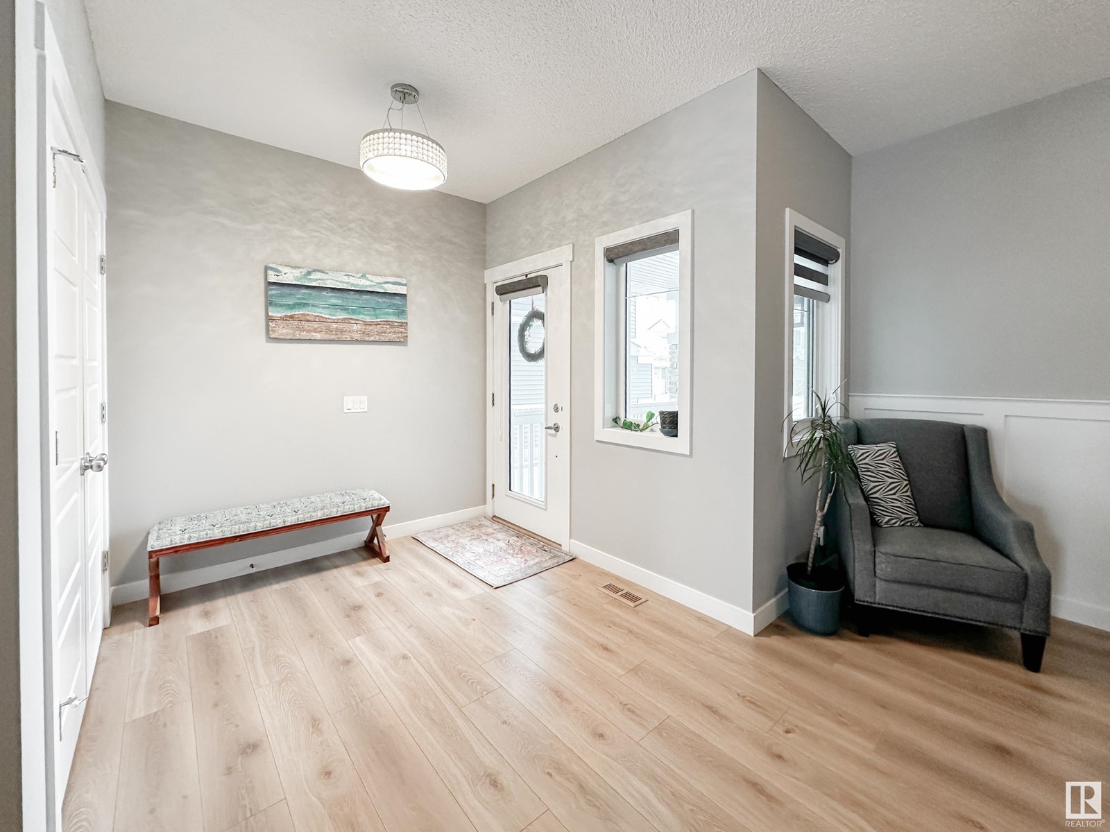 147 JOYAL WY