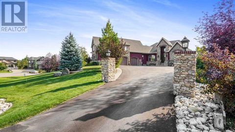111 Lynx Ridge Road NW Calgary AB T3L2M4