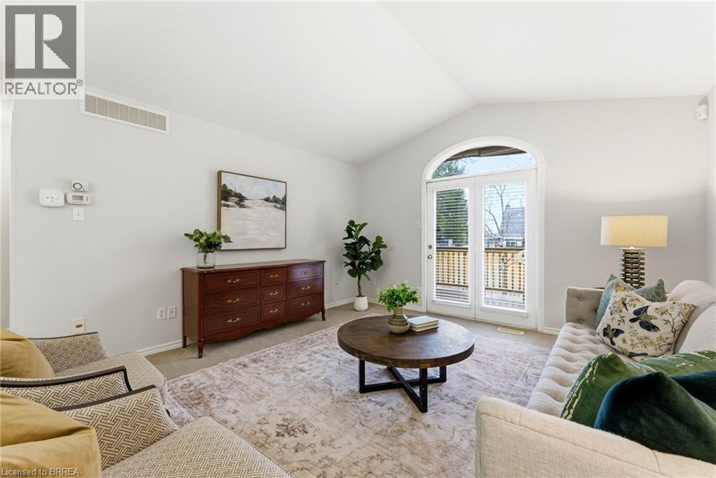 73 MORTON Avenue Unit# 11