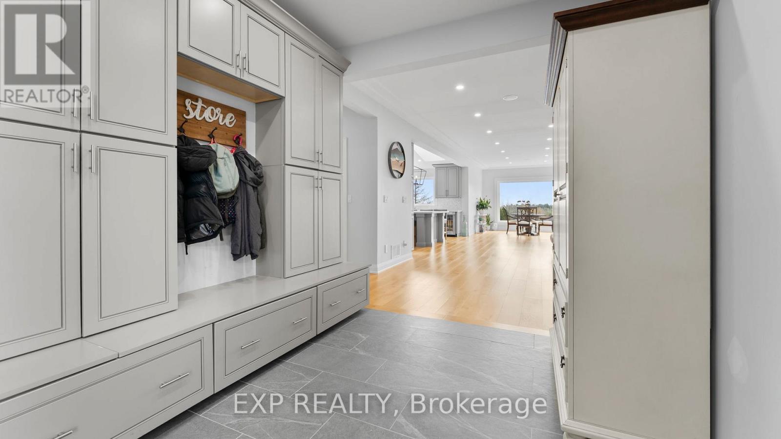 4175 BEECH GROVE