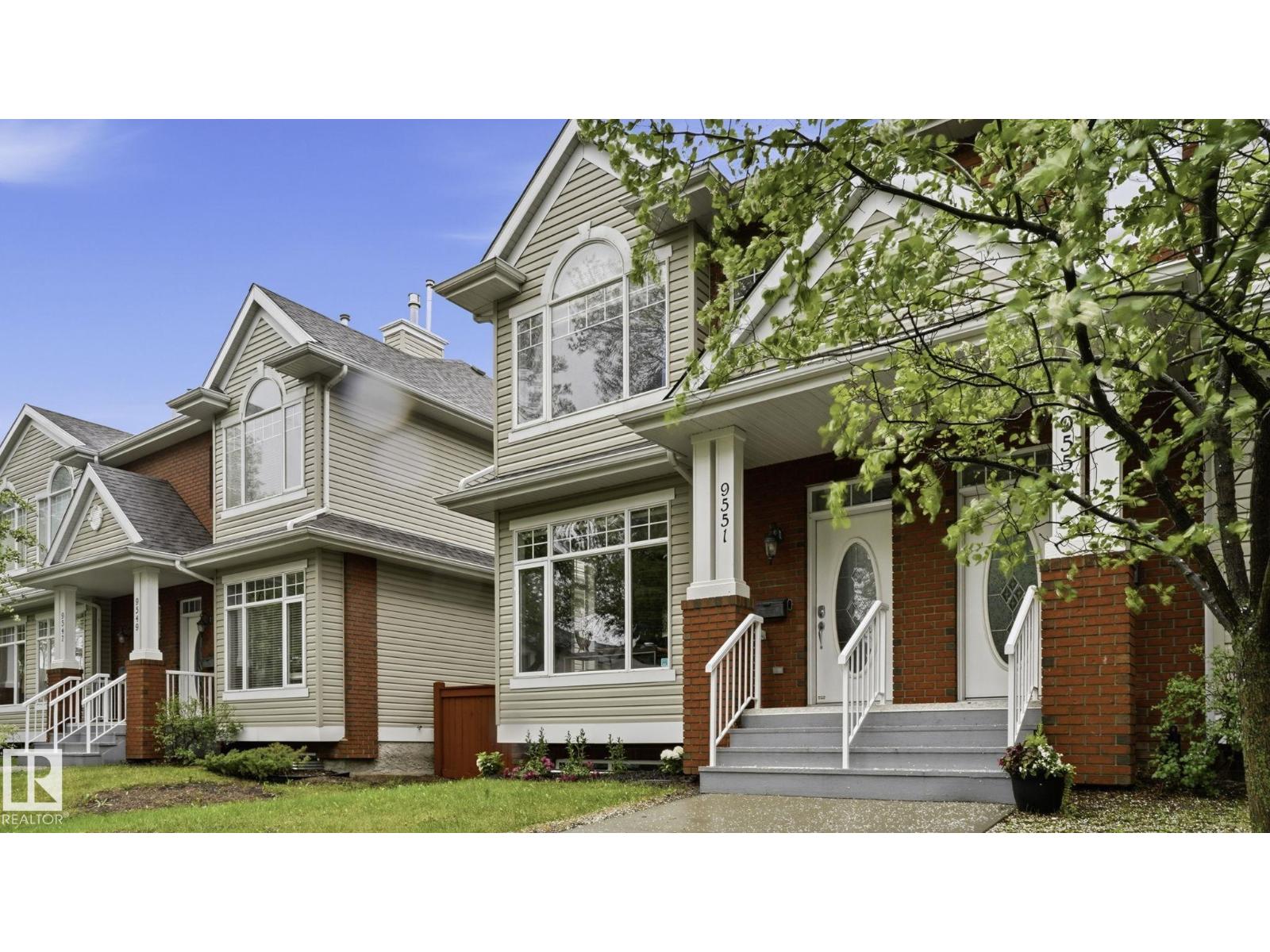 9551 73 AV NW