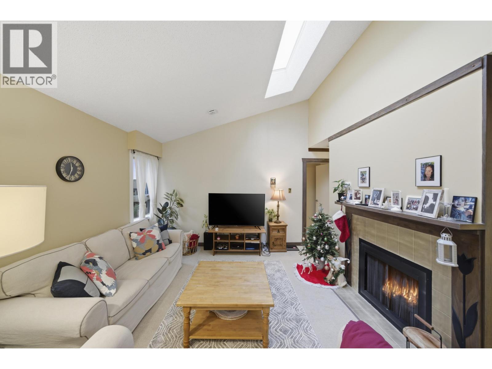 403 1340 DUCHESS AVENUE