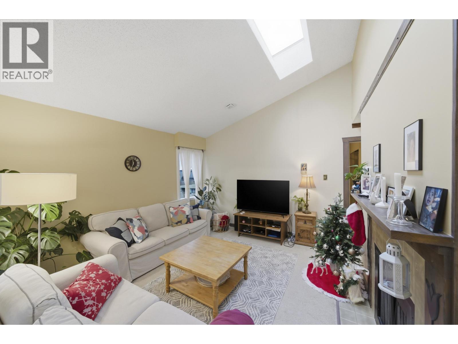 403 1340 DUCHESS AVENUE