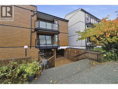 403 1340 DUCHESS AVENUE West Vancouver BC V7T1H6