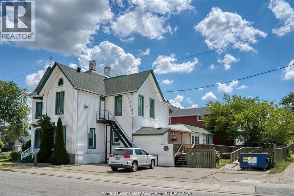 122 Talbot STREET South