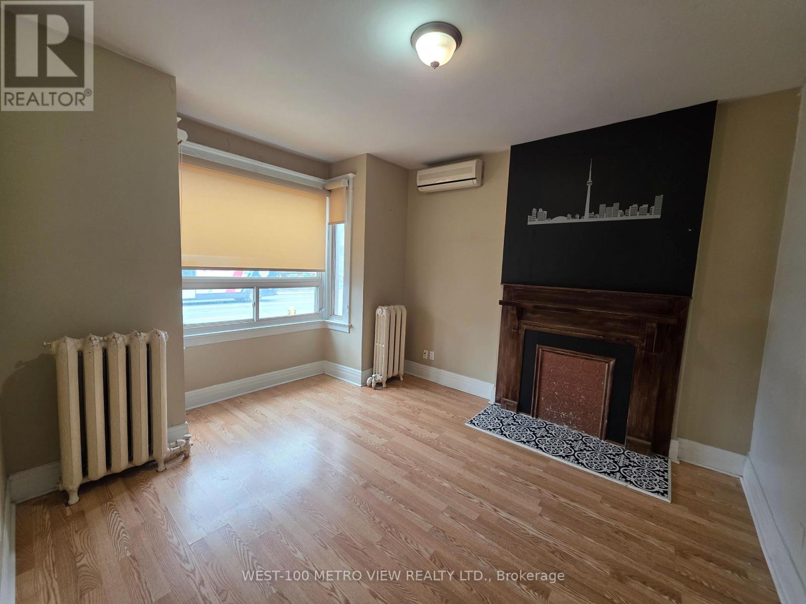 1733 DUFFERIN STREET