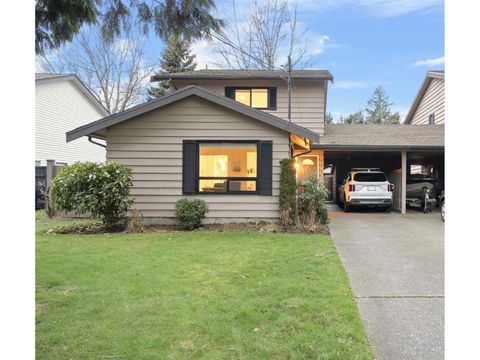 13507 15 AVENUE Surrey BC V4A5H4