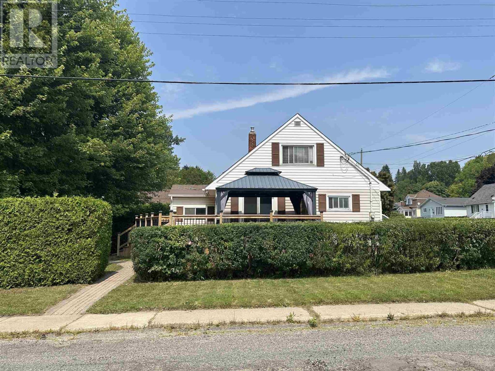 237 Spruce ST