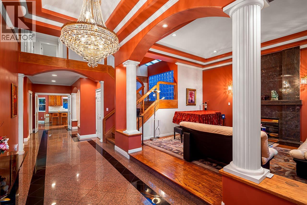 2768 SOUTHCREST DRIVE