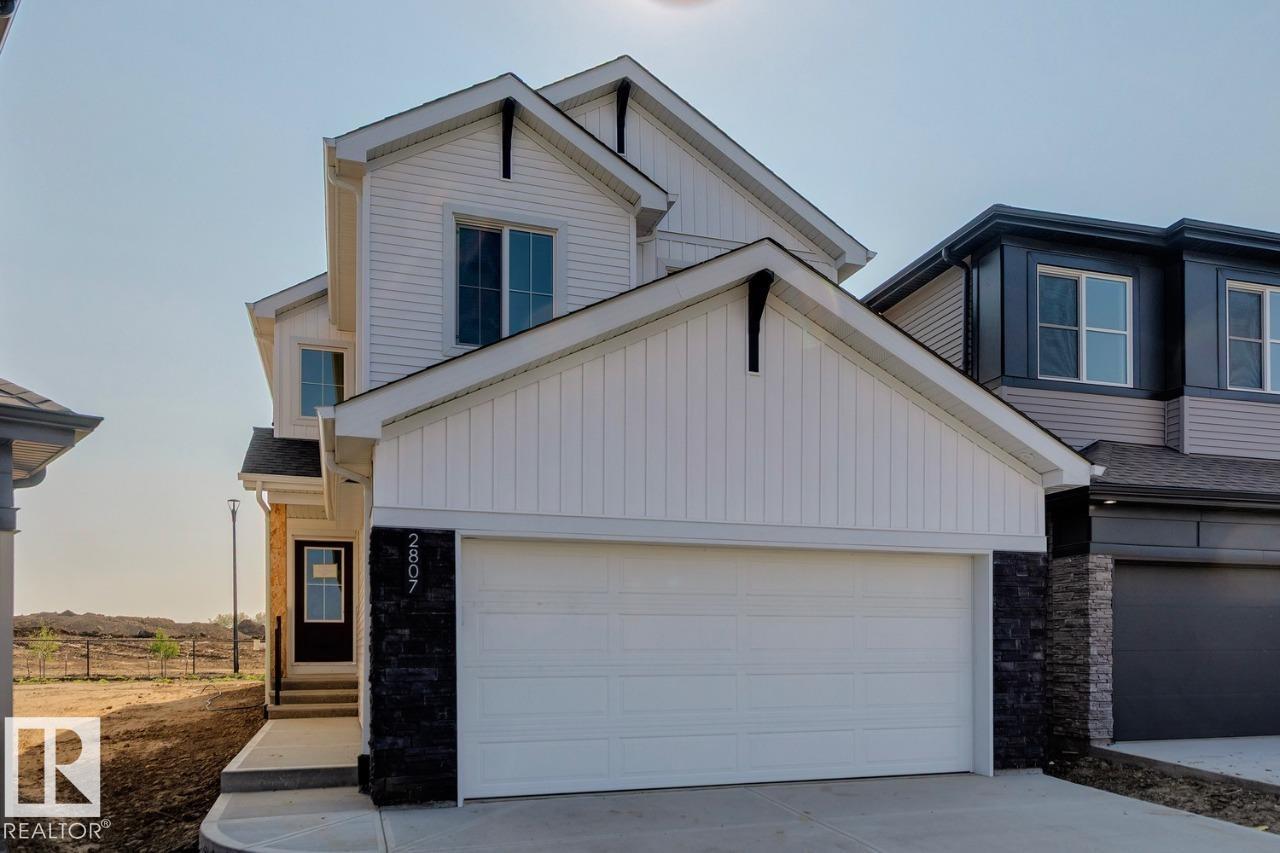 2807 5 AV SW