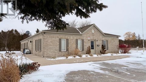 5615 MCGILLIVRAY DRIVE N Lucan Biddulph ON N0M2J0