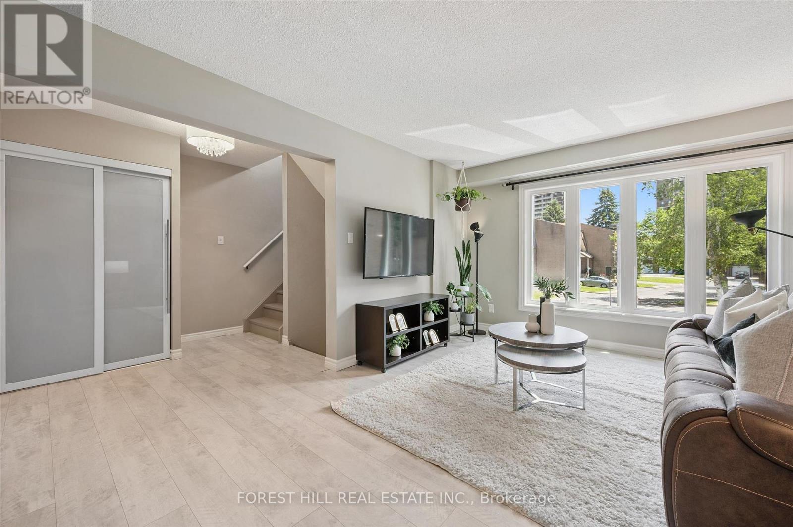 53 - 49 CEDARWOODS CRESCENT