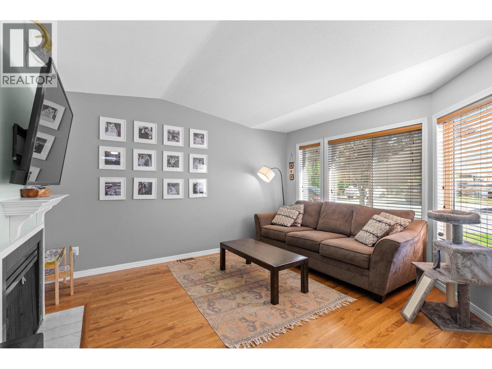 9159 Glenmore Road Unit# 8