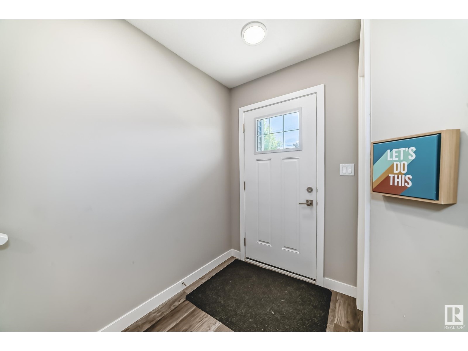 #9 17635 58 ST NW