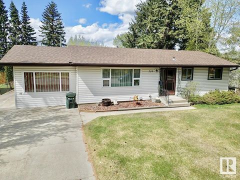 228 FIR ST Sherwood Park AB T8A2A8