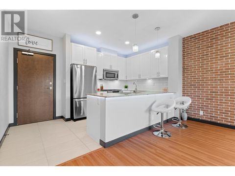 416 101 MORRISSEY ROAD Port Moody BC V3H0E6