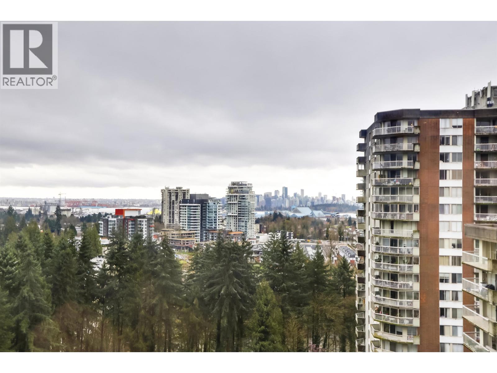 1411 2016 FULLERTON AVENUE