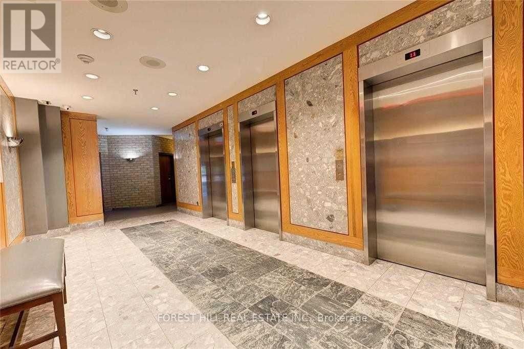 1111 - 695 RICHMOND STREET