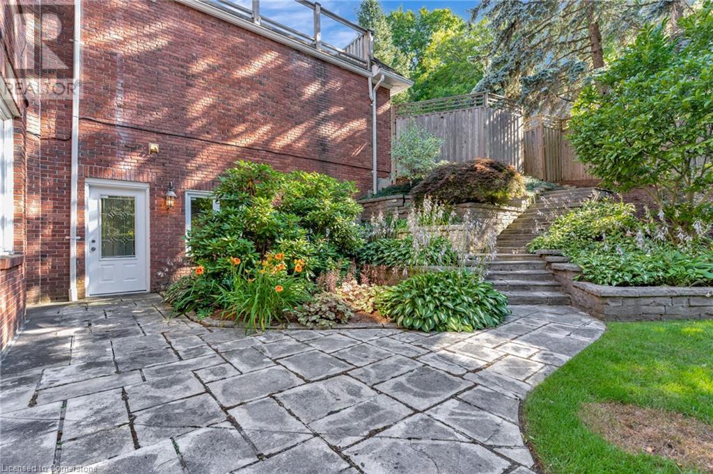 32 MAPLE HILL Drive