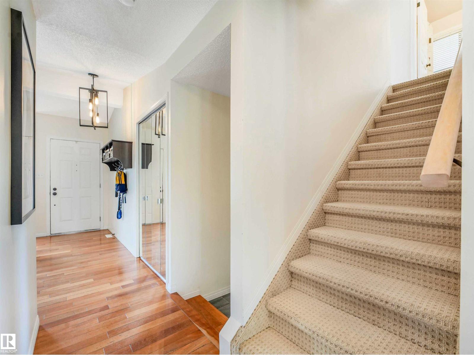 1515 109 ST NW
