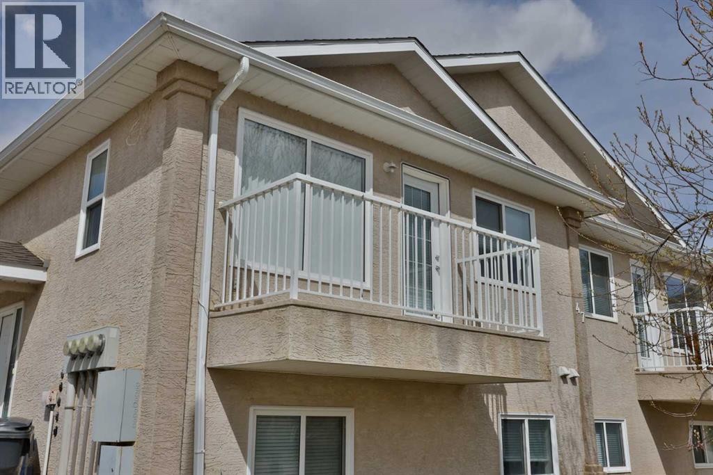47 Highlands Place W