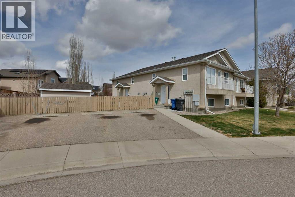 47 Highlands Place W