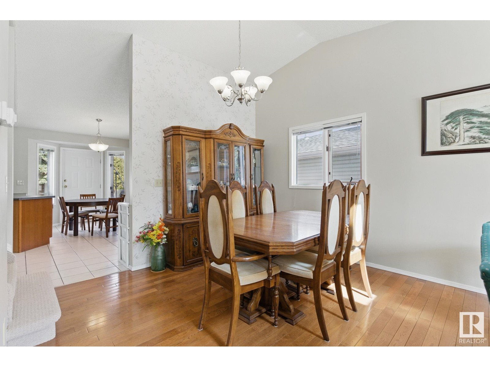 4416 29 AV NW