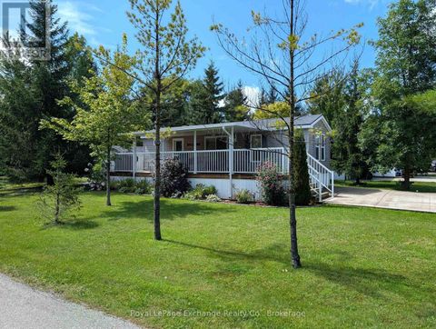 #P1 - 13 SOUTHLINE AVENUE Huron-Kinloss ON N0G0E1